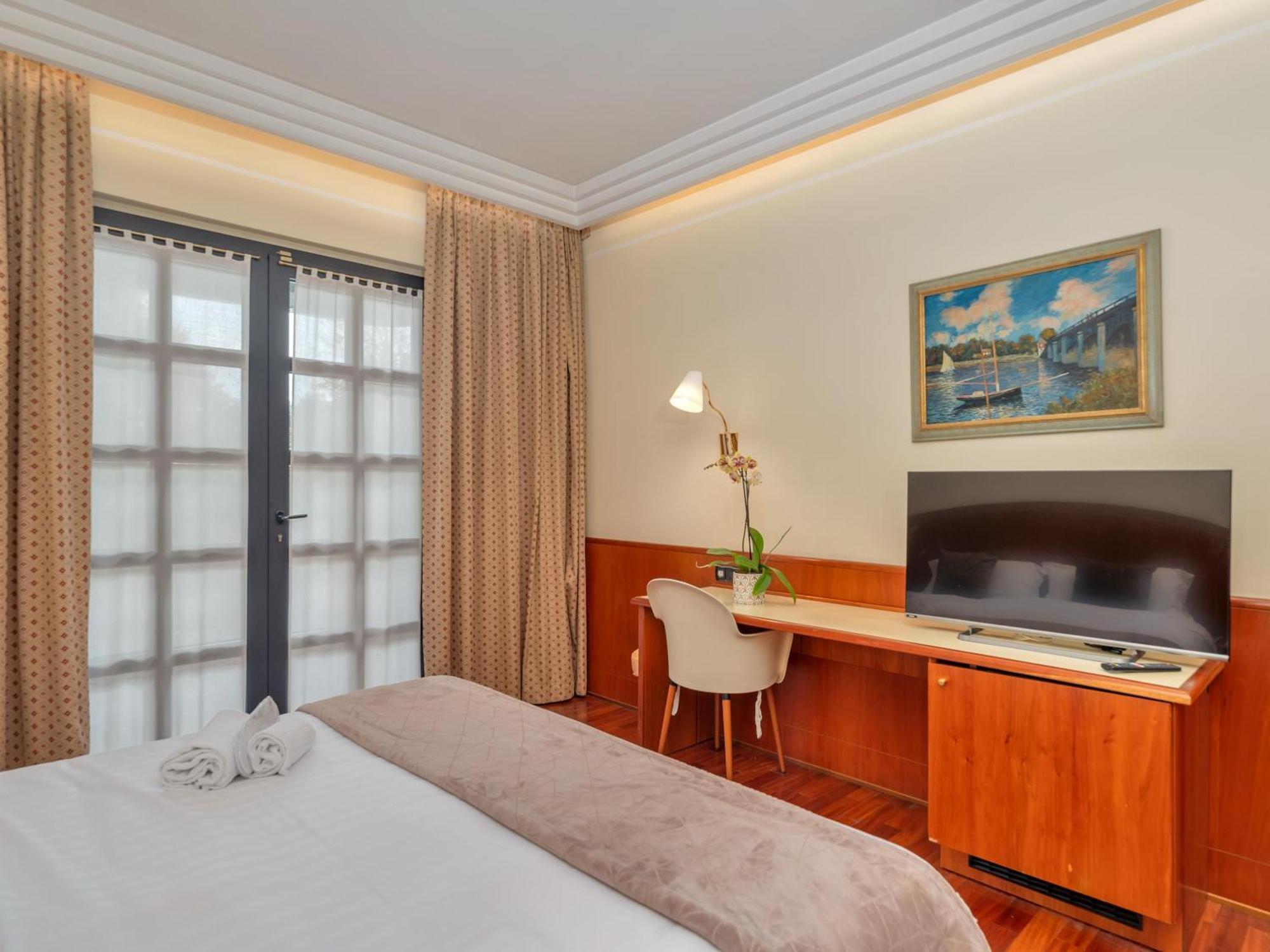 B&B Hotels Hotel Prestige Ornago Exterior foto