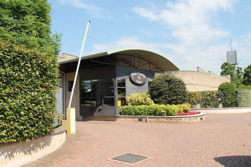 B&B Hotels Hotel Prestige Ornago Exterior foto